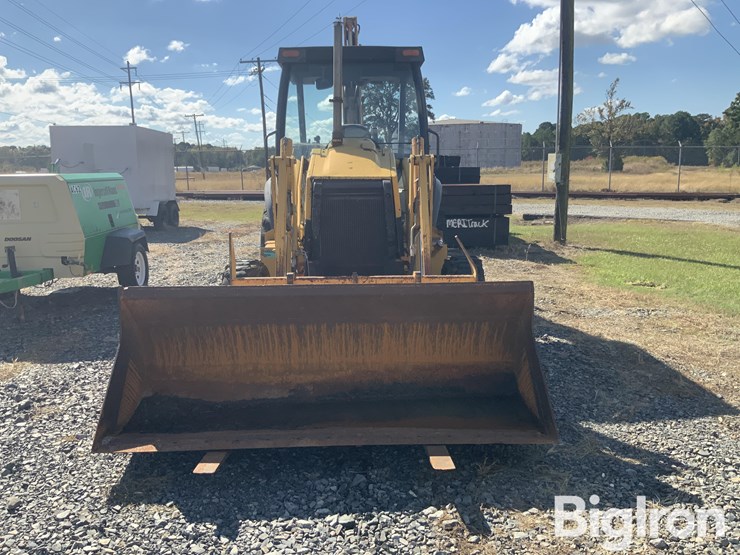 2006-case-580m-image-2