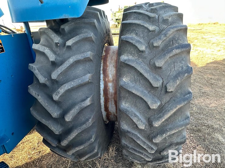 new-holland-9482-image-17