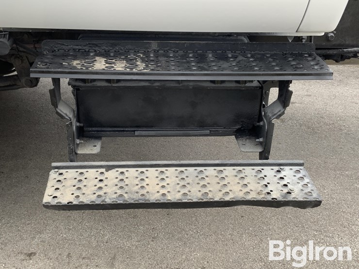 ford-f750-xl-image-17