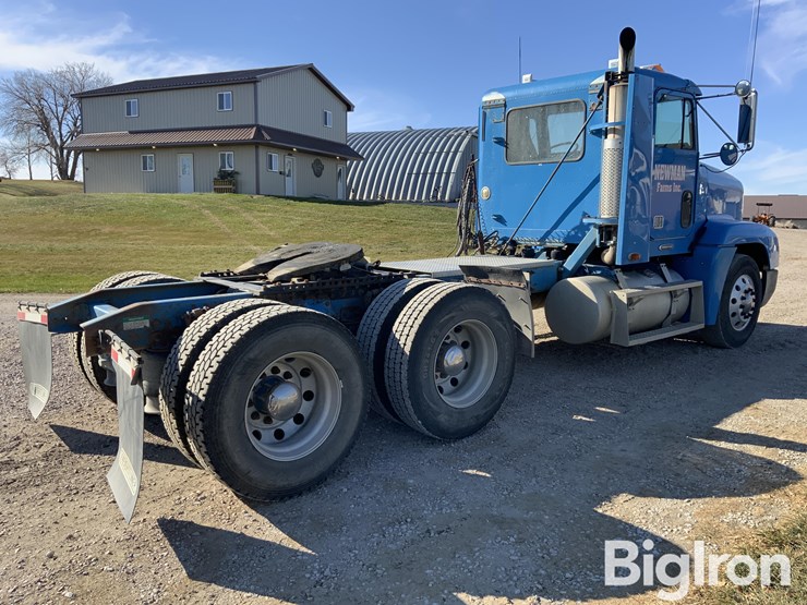 1998-freightliner-fld120-image-5