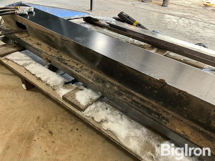 macdon-to-john-deere-combine-transition-plate-image-16