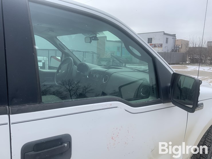 ford-f150-xlt-image-17