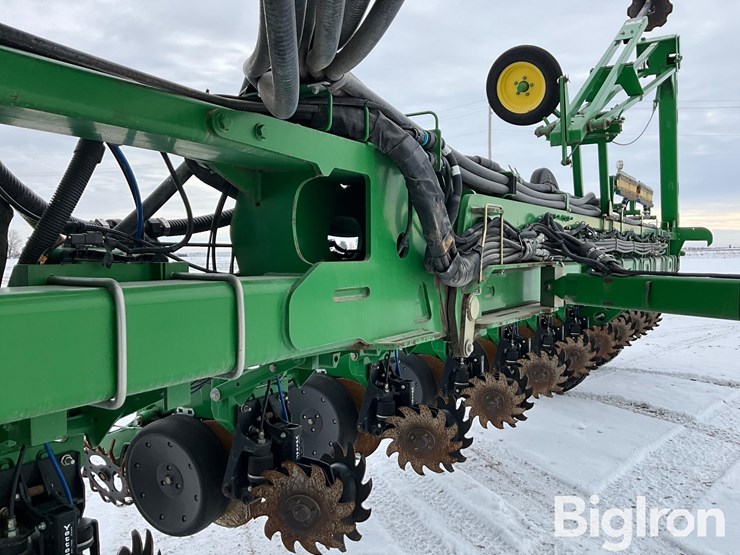 2010-john-deere-1770nt-image-15