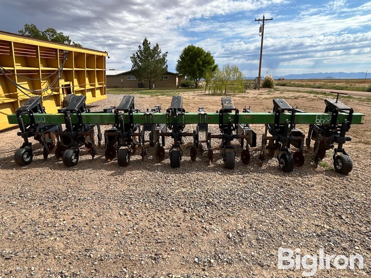 1997-b&h-mfg-9100-field-cultivator-image-2