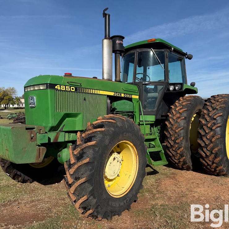JOHN DEERE 4850