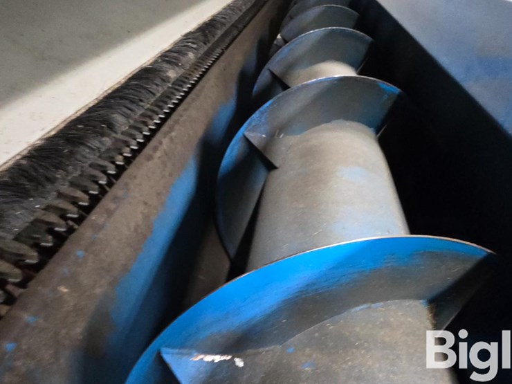 2021-john-deere-43-image-12