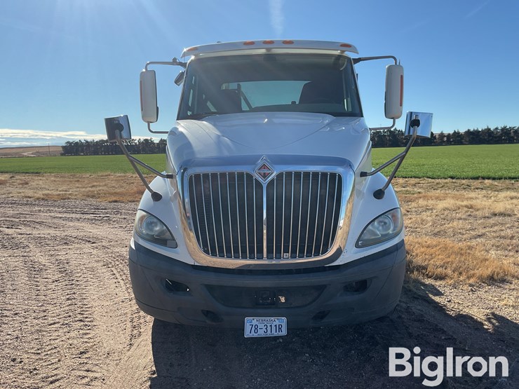 international-prostar-image-2