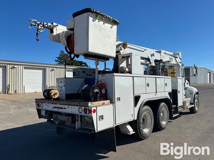 peterbilt-348-image-5