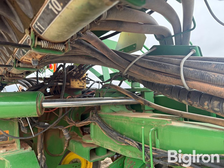 2009-john-deere-1790-ccs-image-19