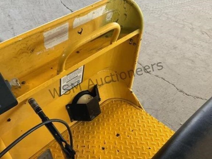 taylor-dunn-utility-cart-image-13