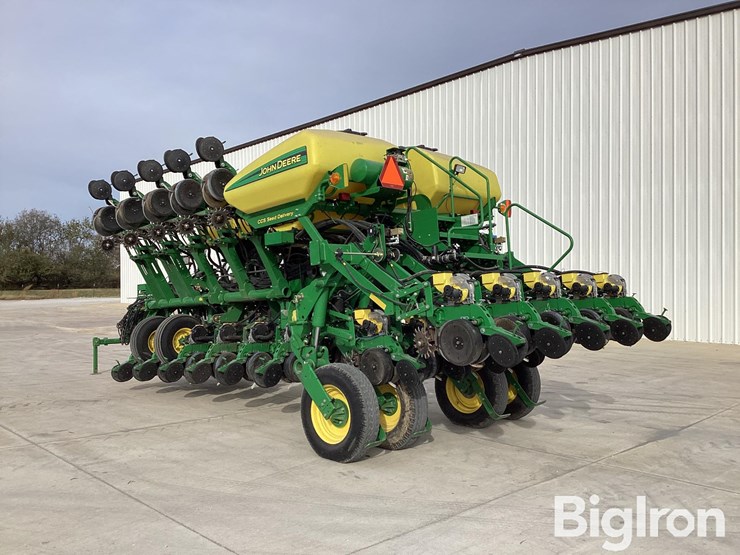 john-deere-1790-image-7