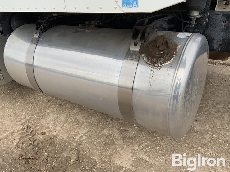 2009-peterbilt-386-image-20