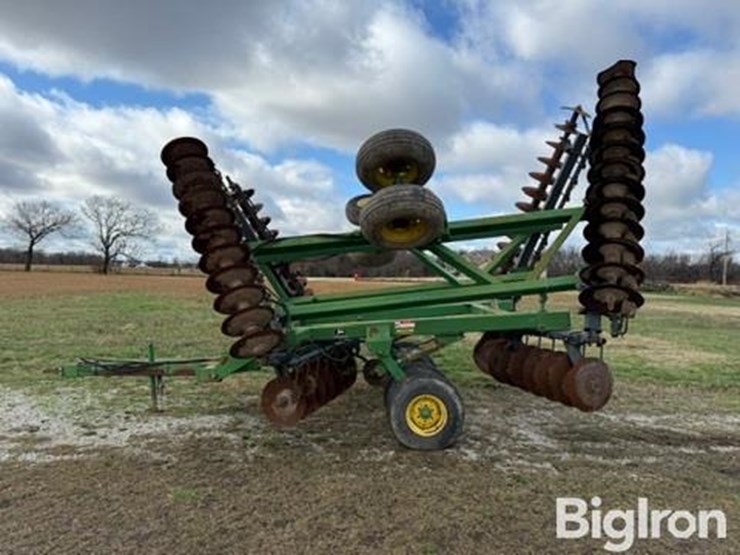 john-deere-630-image-8