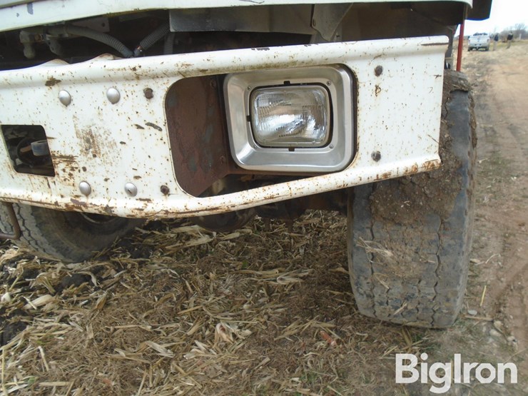 2001-international-2001-image-17