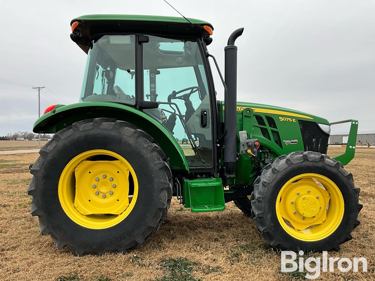 john-deere-5075e-image-4