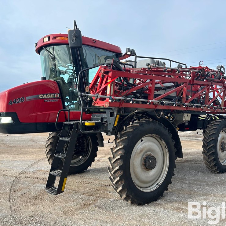 CASE IH PATRIOT 4420