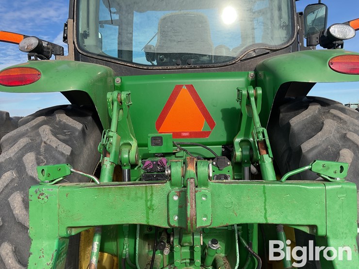 john-deere-8260r-image-17