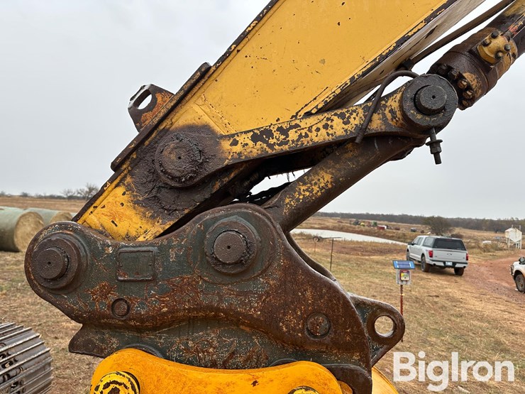 komatsu-pc210-lc-10-image-16