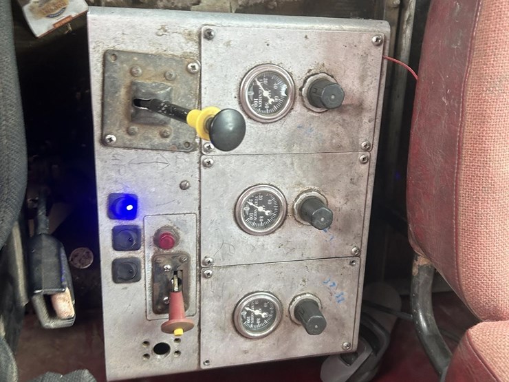 1997-peterbilt-357-image-35