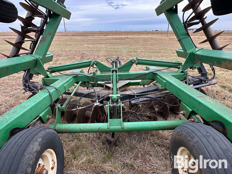 john-deere-650-image-18