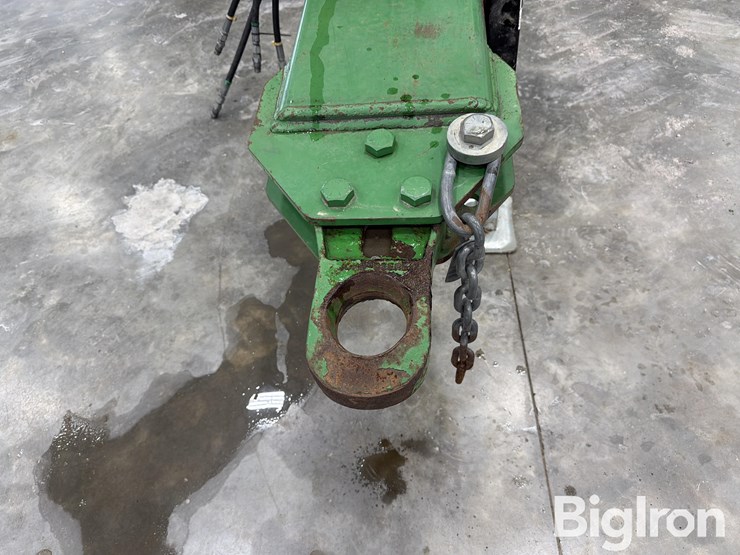 john-deere-2210-image-9