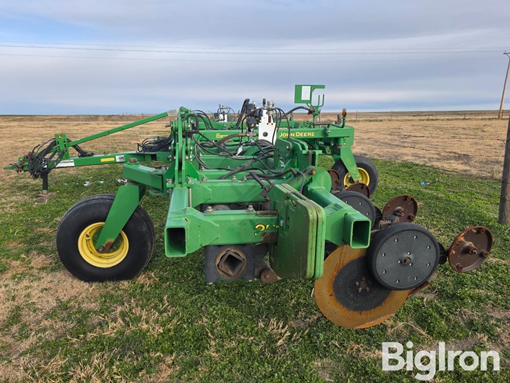 john-deere-2510h-image-8