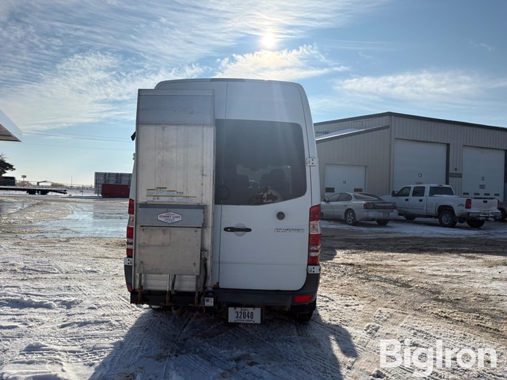 mercedes-benz-sprinter-2500-image-6