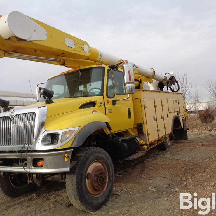 2007 INTERNATIONAL 7400