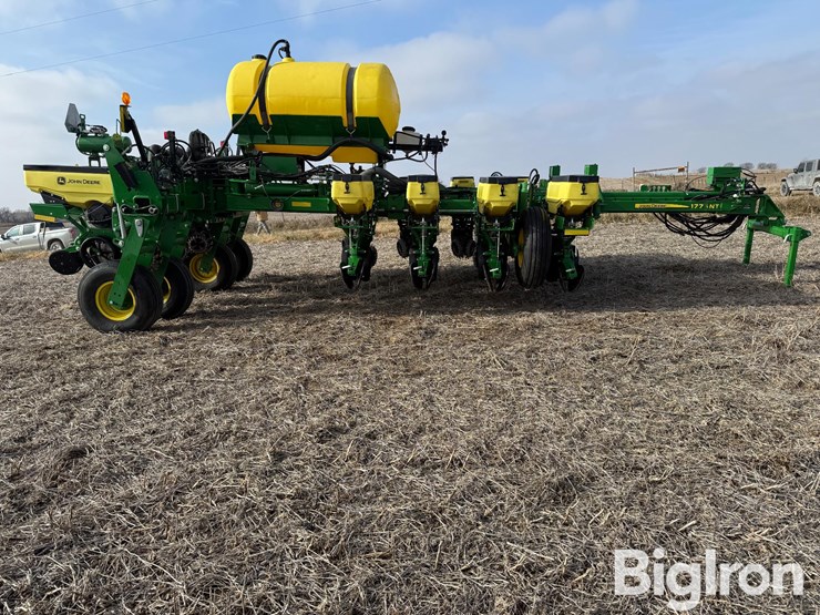 2019-john-deere-1775-image-4