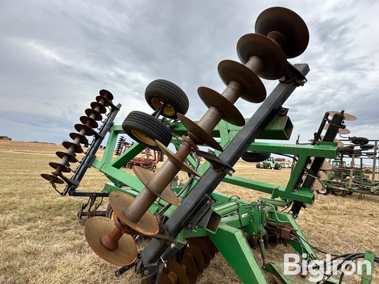 john-deere-650-image-16