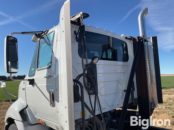 international-prostar-image-14