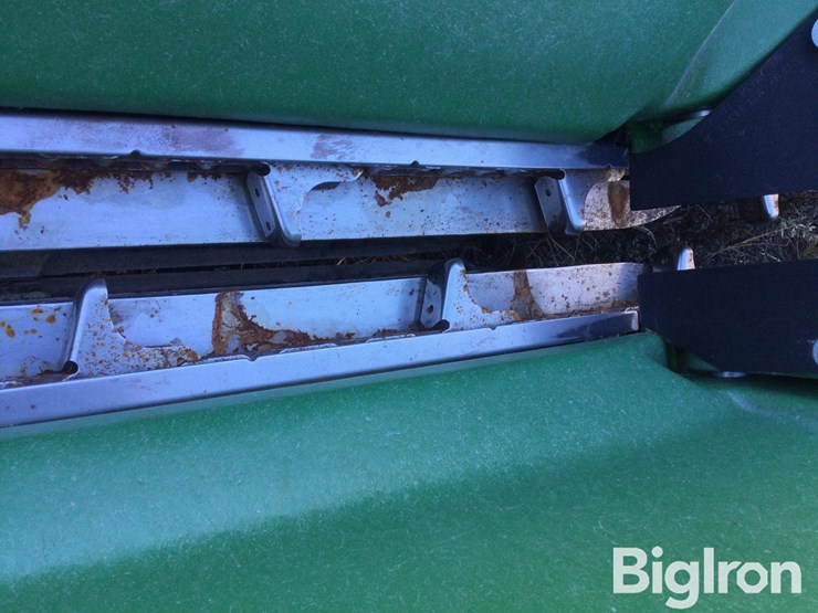 2020-john-deere-716c-image-18