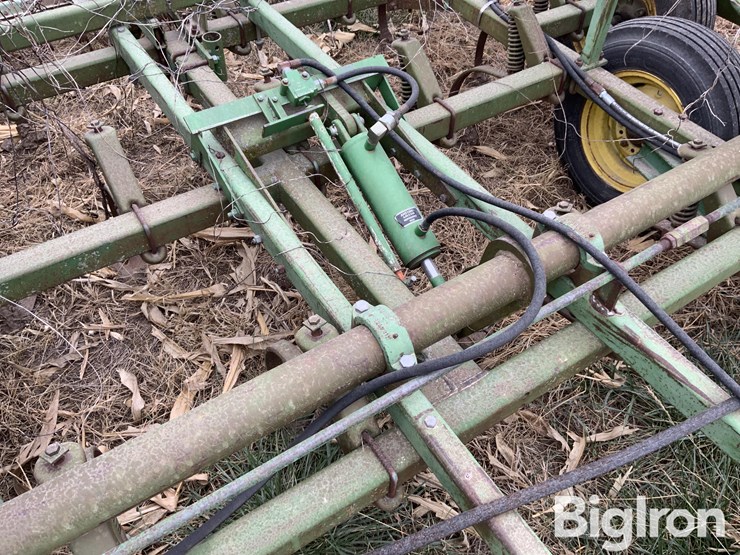 john-deere-25-image-14