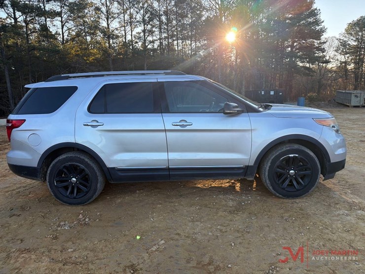 ford-explorer-image-2