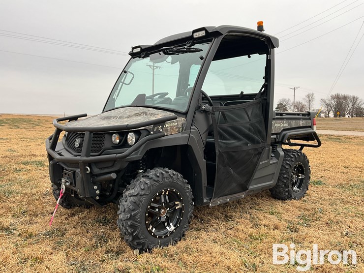 john-deere-gator-image-1