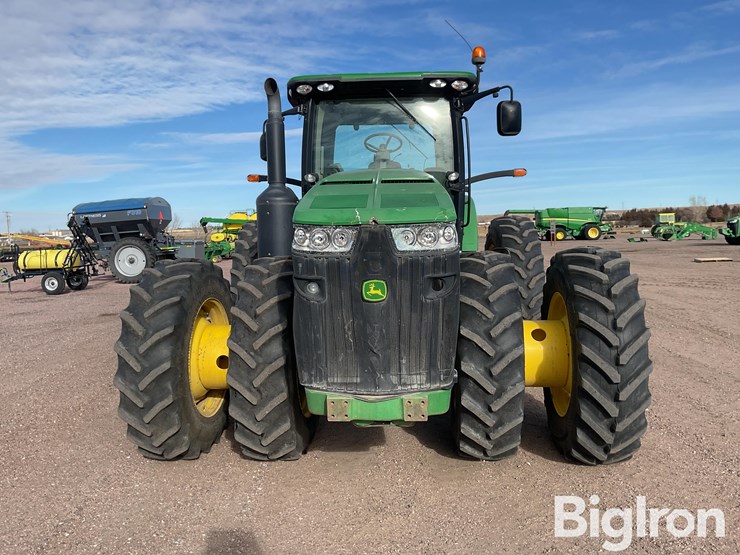 john-deere-8260r-image-2