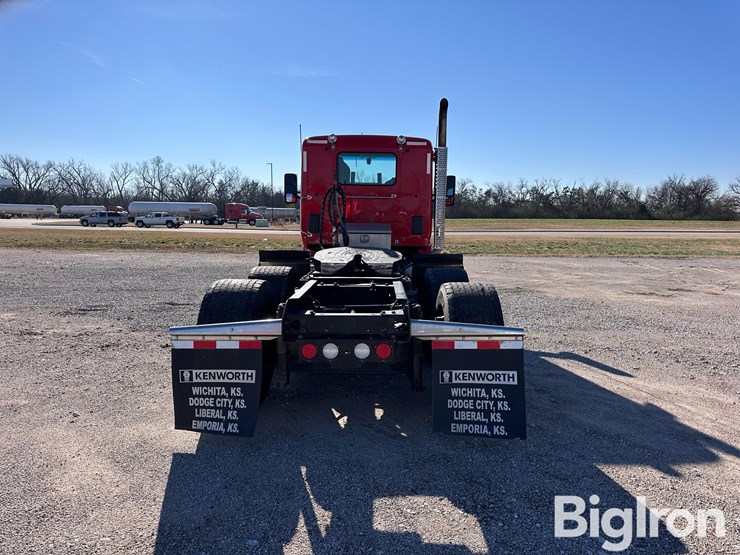 2019-kenworth-t680-image-6