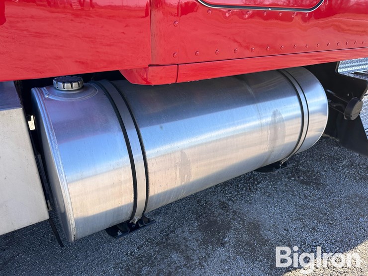 kenworth-t680-image-14