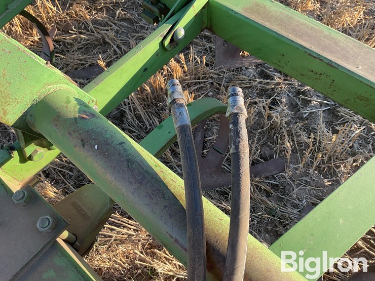 john-deere-100-image-11