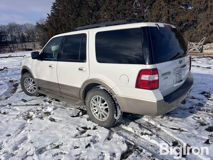 ford-expedition-xlt-image-7