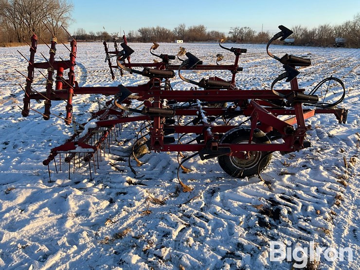 international-4500-image-4