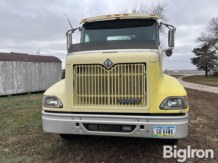 international-2001-image-2