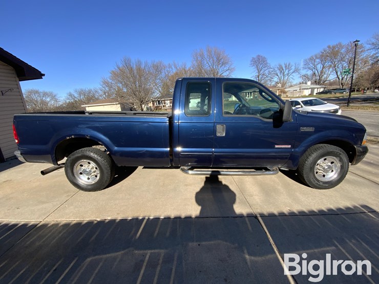 ford-f250-xlt-image-4