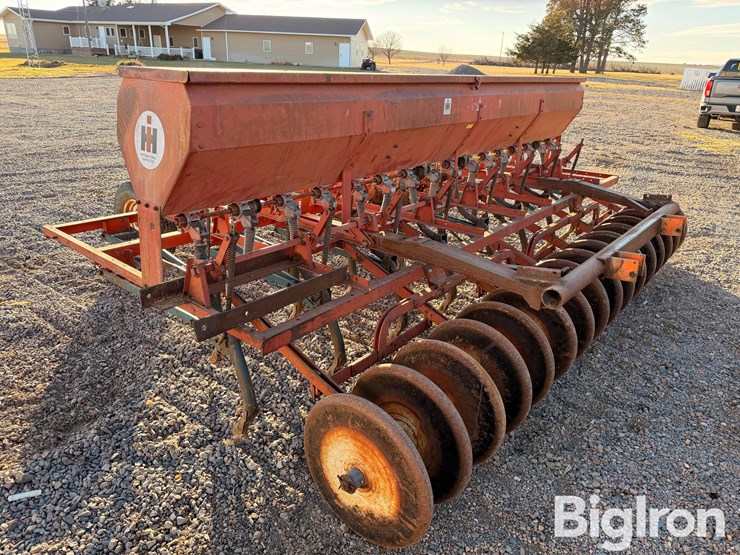 international-10-image-7