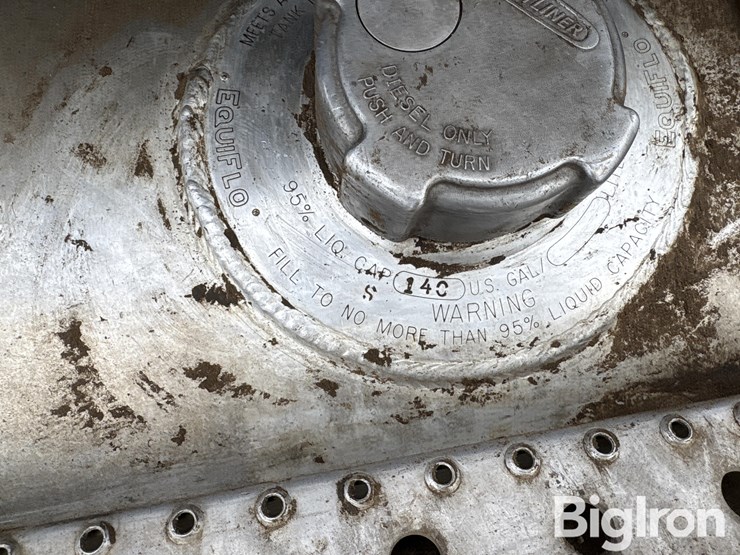 freightliner-columbia-120-image-15