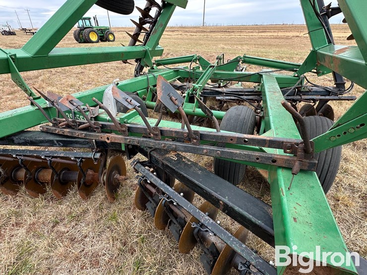 john-deere-650-image-17