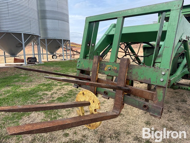 john-deere-4020-image-17