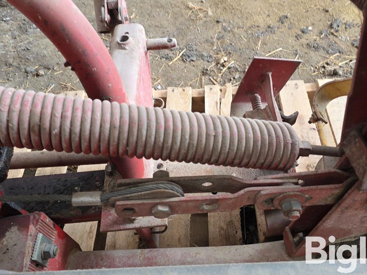 new-holland-451-image-17