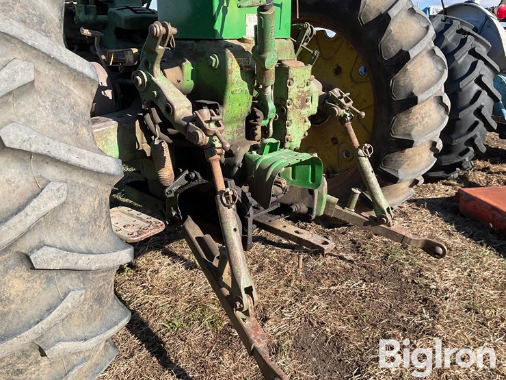 john-deere-720-image-14