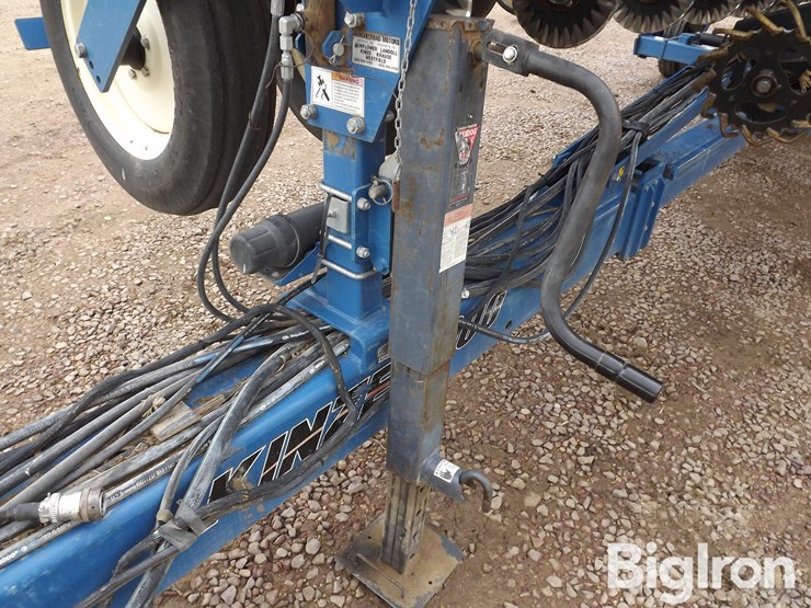 kinze-3600-image-17